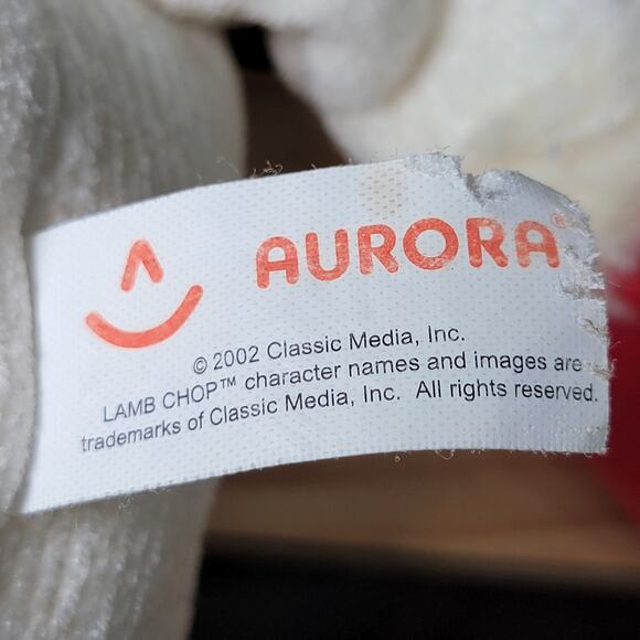 VINTAGE Lamb Chop Hand Puppet by Aurora (2002) - Picture 6 of 8
